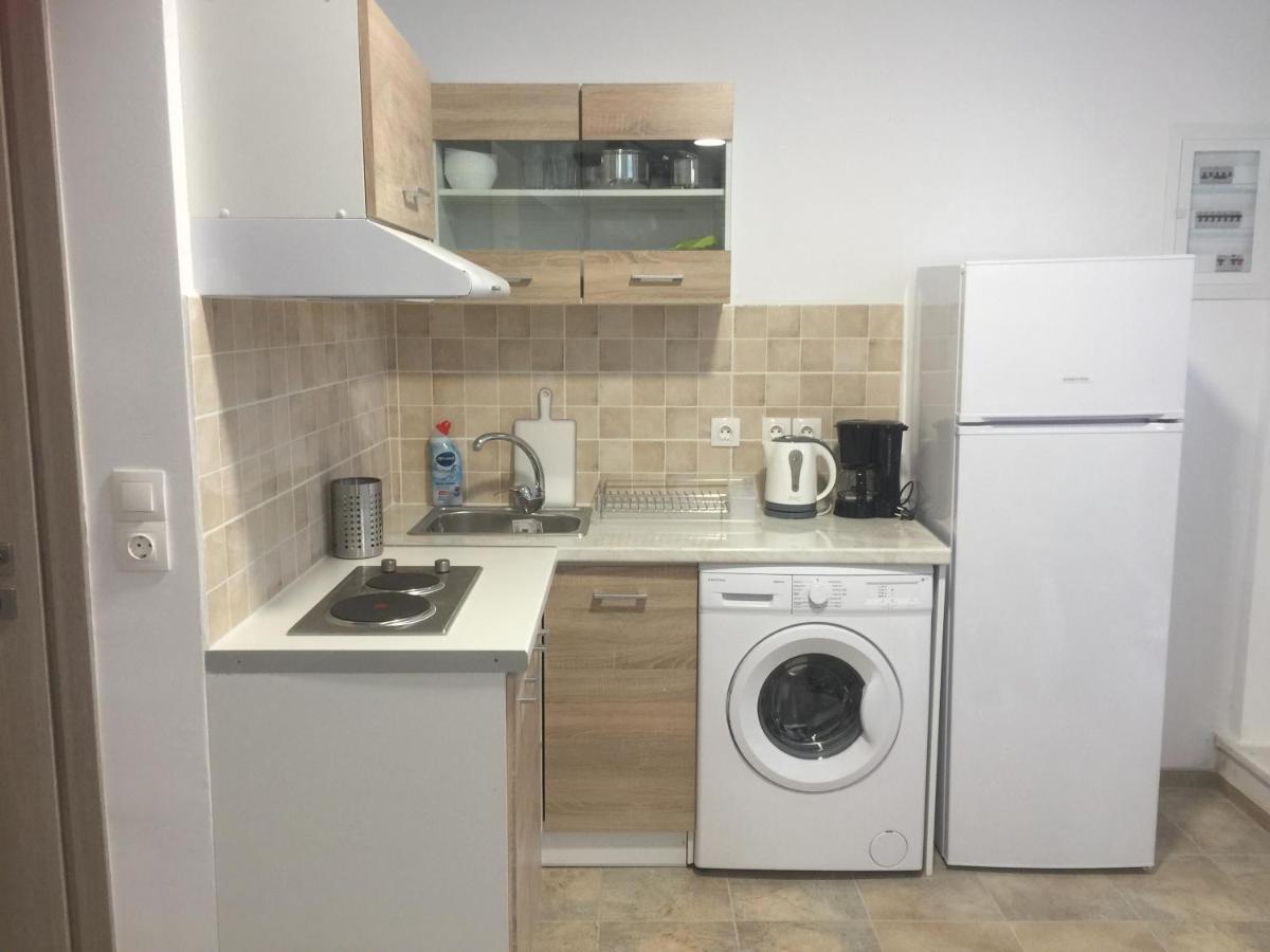 Loutraki Hostel المظهر الخارجي الصورة